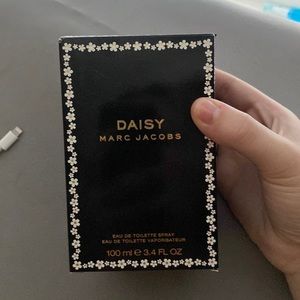 Brand new in box Marc jacobs daisy EDT